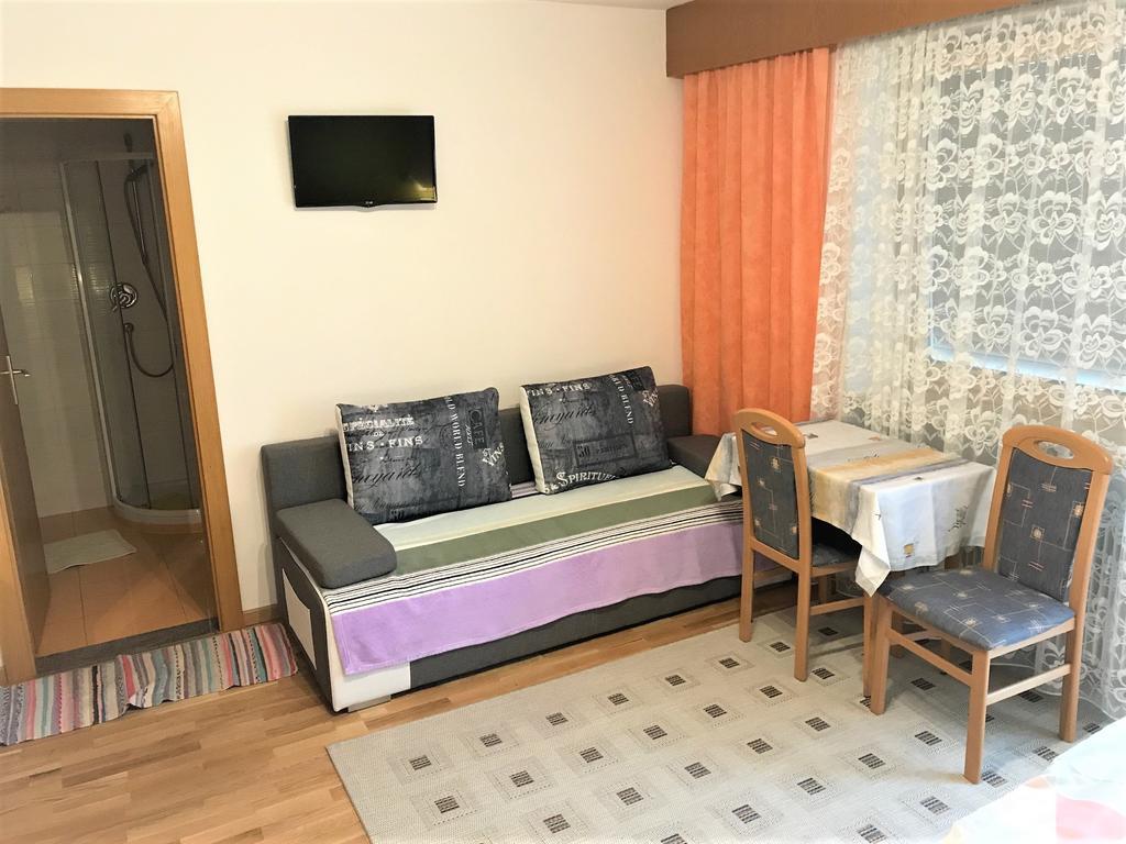 Ferienwohnung Haus Mairösl Schlanders Exterior foto